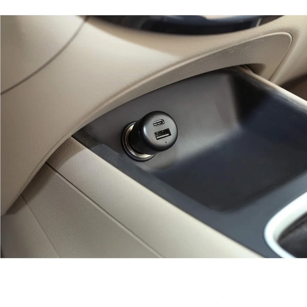 Amazon Basics USB C‎ 18W with Power Delivery and 12W USB A Car Charger, Black